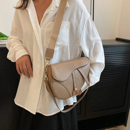 AWST Int'l  Saddle Shoulder Handbag